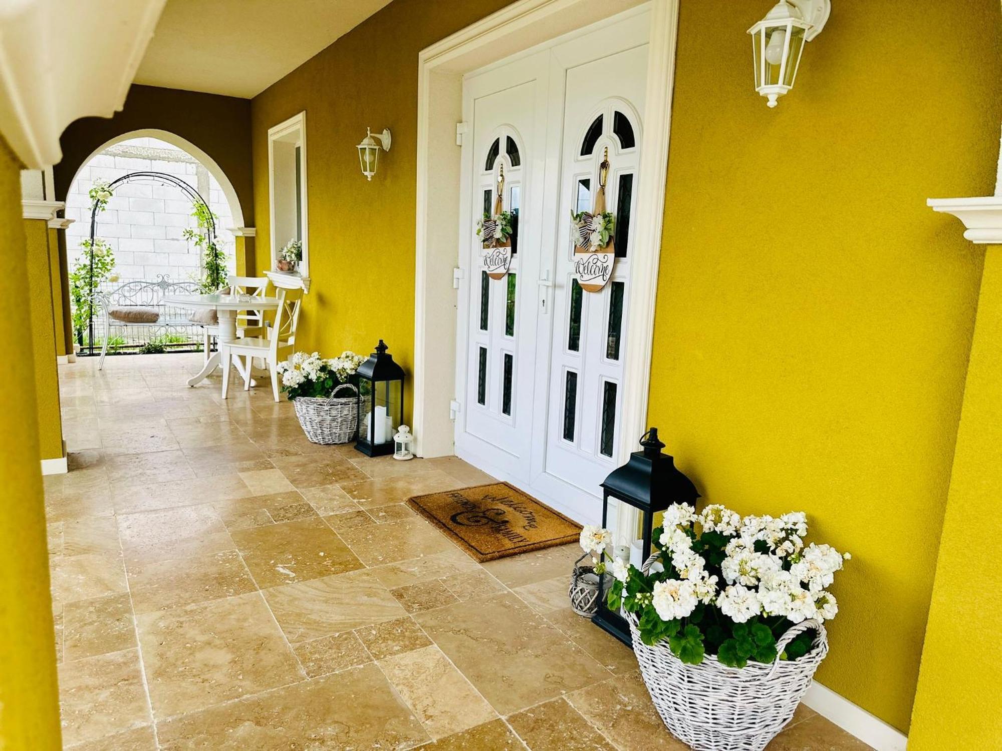Alma Rezidence Bed & Breakfast Turda Luaran gambar